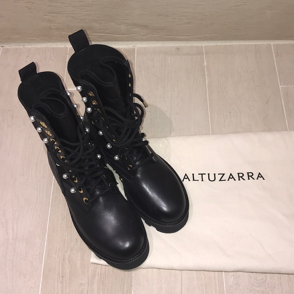 ALTUZARRA faux pearl Leather boot